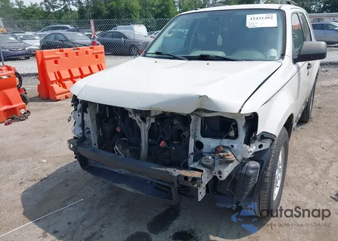 2012 Ford Escape Xlt z USA, uszkodzony, nr VIN 1FMCU9D71CKC70985